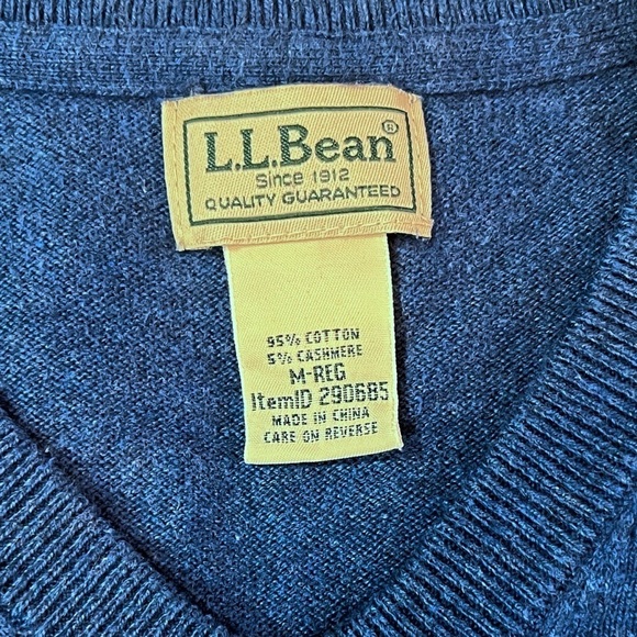 L.L. Bean Men’s V Neck Cashmere Cotton Long Sleeve Sweater Blue Medium Knit - Picture 4 of 6